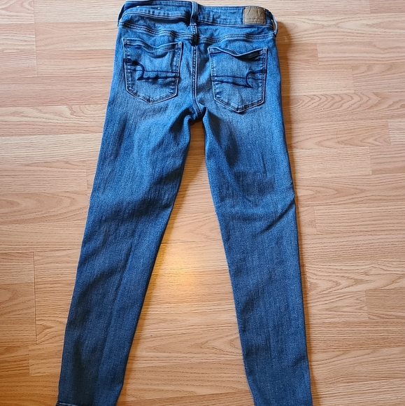 American Eagle Skinny Jeans - Picture 2 of 4